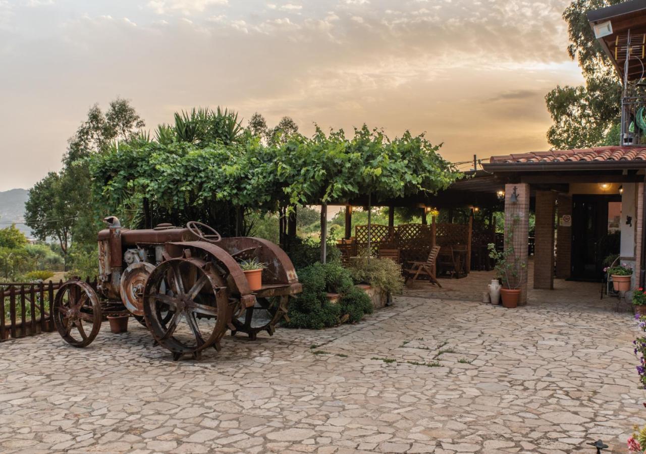 Il Sorgituro - Agriturismo Postiglione Luaran gambar